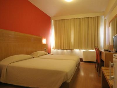 Diana Hotel Chios Town Exterior photo